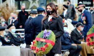 كمال خيره .. ممرضة مهاجرة أصبحت أصغر وزيرة في كندا