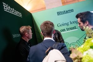 منصة Bitstamp الرقمية تعلن إنهاء خدماتها في كندا مطلع عام 2024