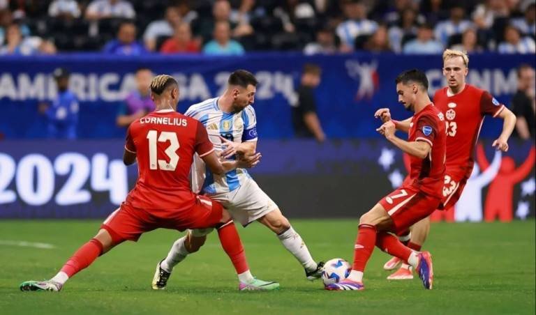 منتخب كندا يخسر أمام الأرجنتين في المباراة الافتتاحية لبطولة كوبا أمريكا